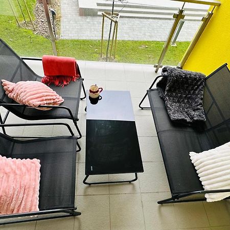 Medences Panoramas Balatom Apartman Siófok Zewnętrze zdjęcie