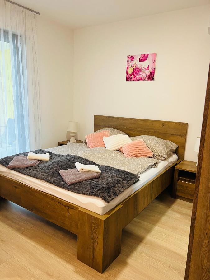 Medences Panoramas Balatom Apartman Siófok Zewnętrze zdjęcie